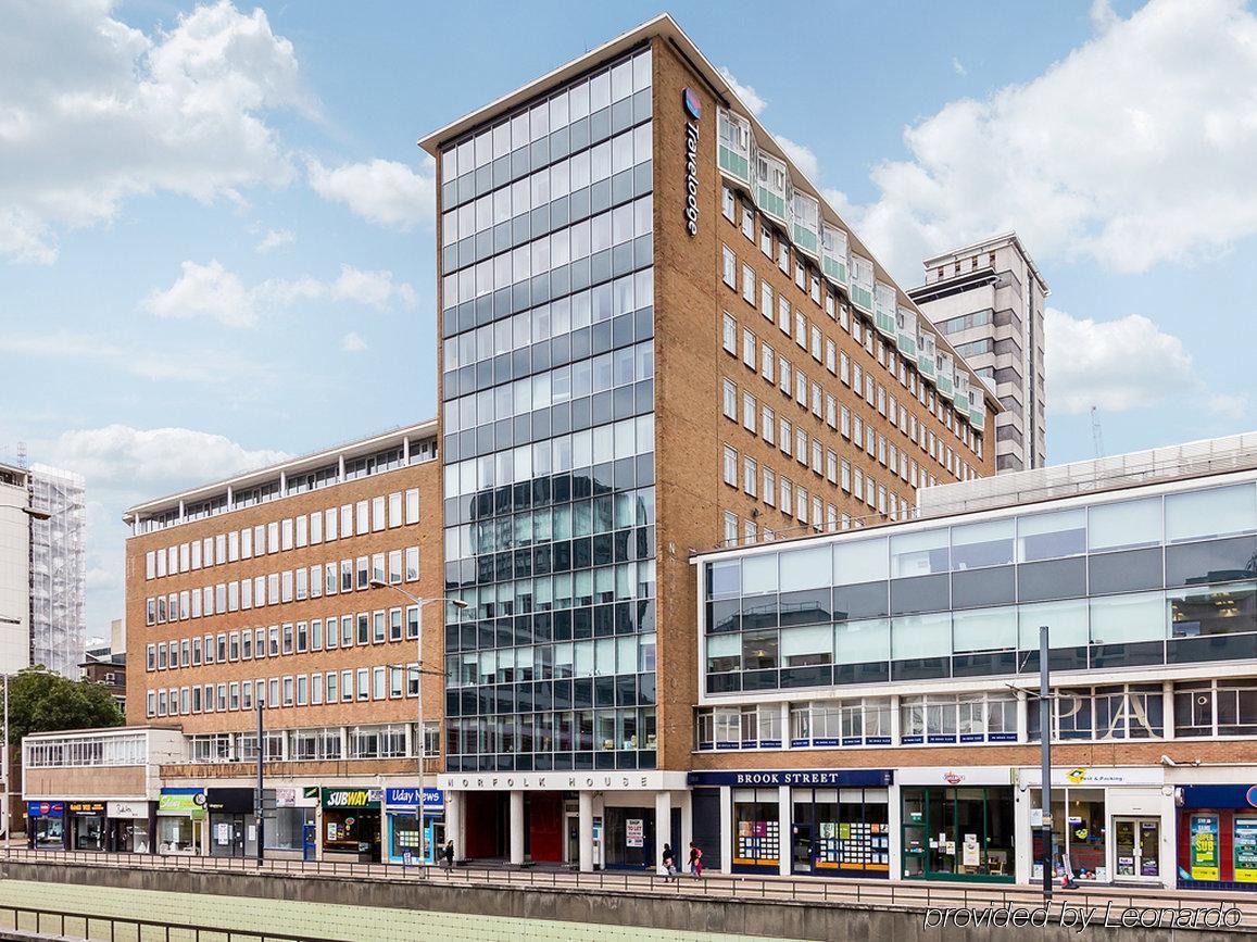 Travelodge Croydon Central Exterior foto